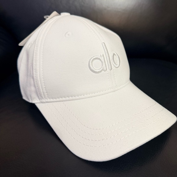 NEW ALO YOGA WHITE ADJUSTABLE UNISEX HAT BASEBALL CAP - Picture 1 of 3